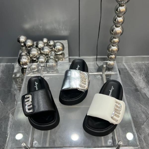 【现货】2024夏季新款时尚松糕底一字拖沙滩外穿露趾凉拖鞋3377-2