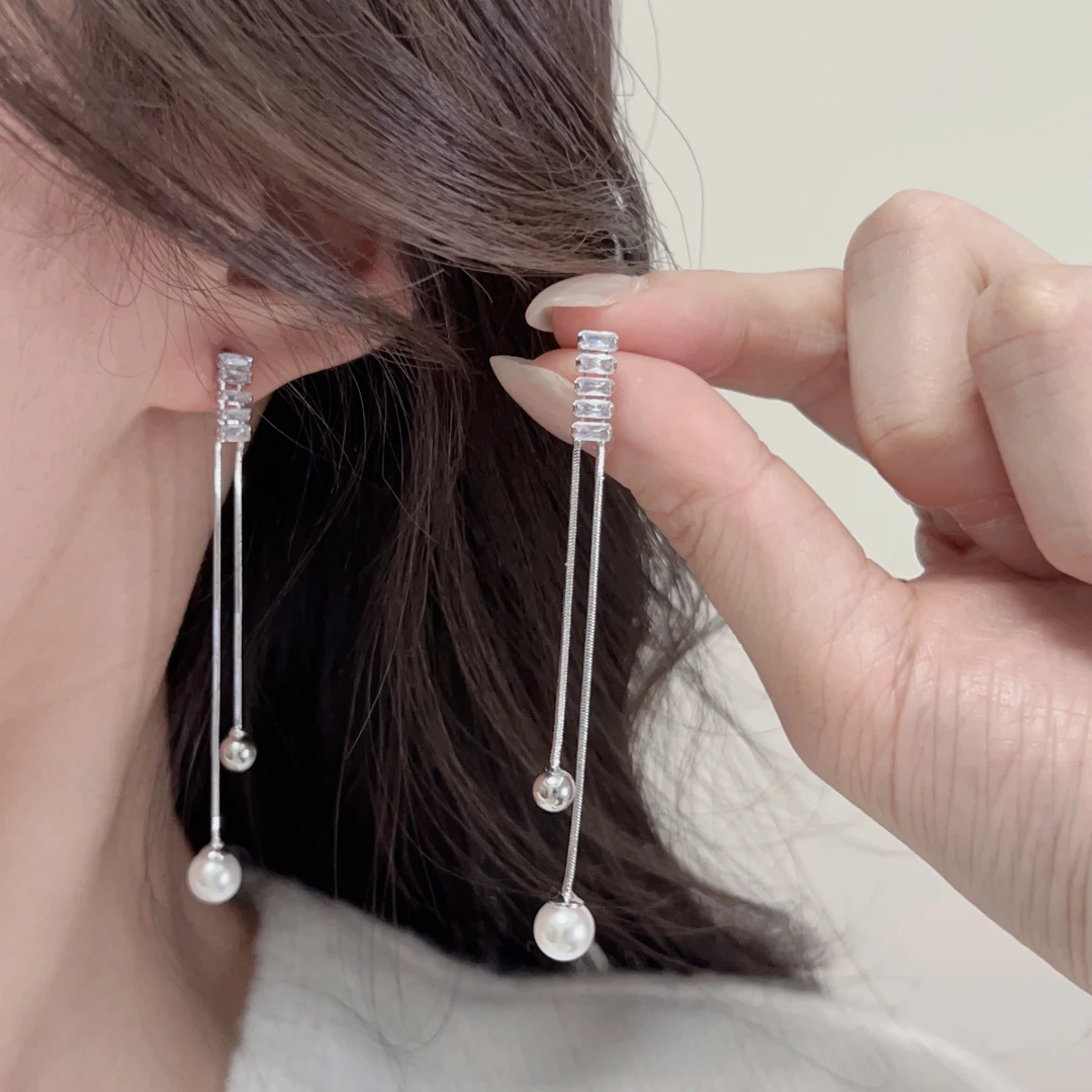 铜合金仿珍珠耳饰 小众设计时尚气质百搭高级感长款流苏耳环女