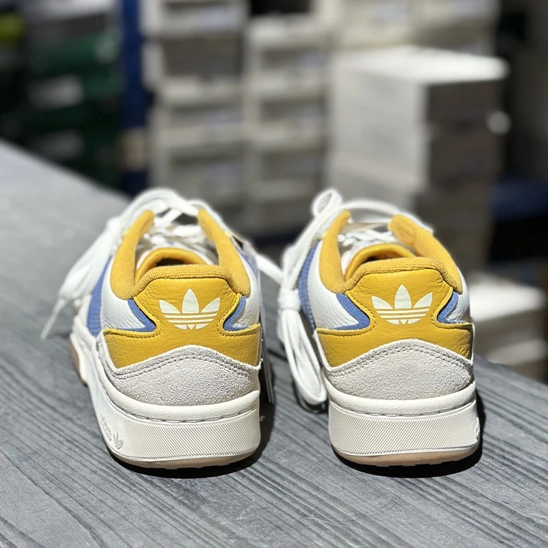 adidas阿迪达斯三叶草秋冬男子鞋拼色运动休闲低帮厚底板鞋ID6069
