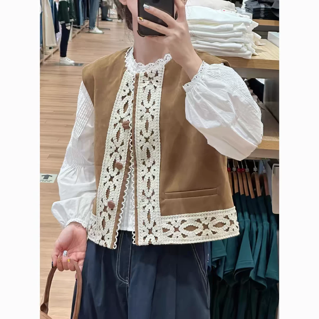 2024早秋新款美拉德撞色蕾丝复古马甲女时尚宽松短款叠搭小马夹潮