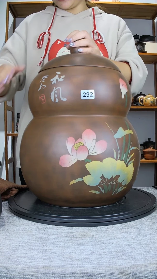 【闪购商品】陶瓷罐刻填水罐292