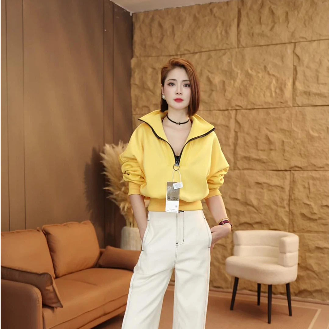 2025秋冬新款短外套时尚气质炸街显高显瘦休闲加绒加厚