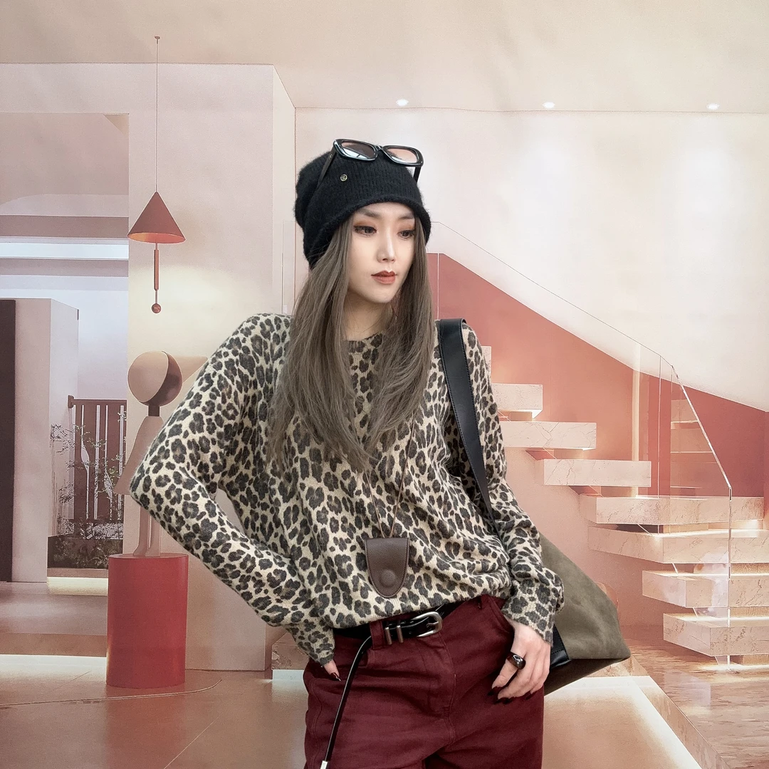 《嘉怡推荐》欧货豹纹细针织毛衫