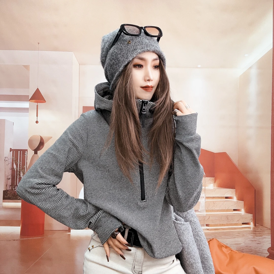 《嘉怡推荐》2024百搭休闲连帽卫衣