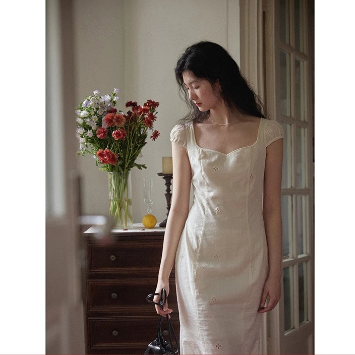 Nice people2024SS 新中式镂空花朵绣花透气鱼尾连衣裙