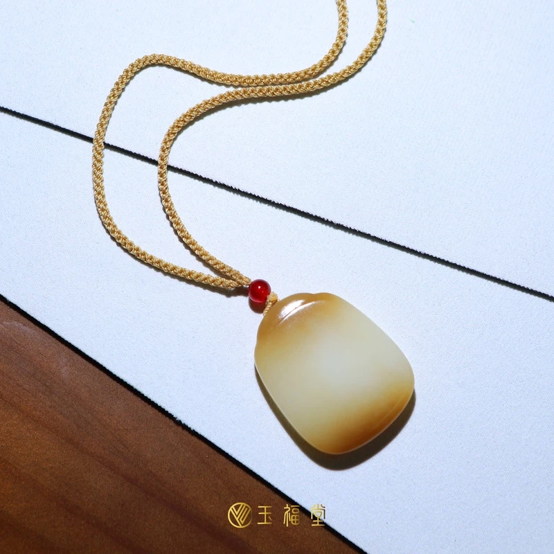 玉福堂 | 新疆且末糖白玉平安无事牌挂件