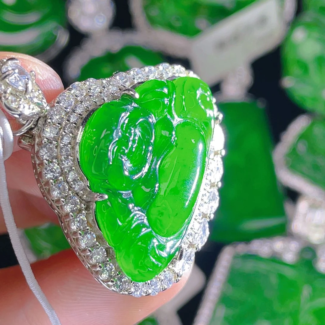 翡翠颈饰未镶嵌36，