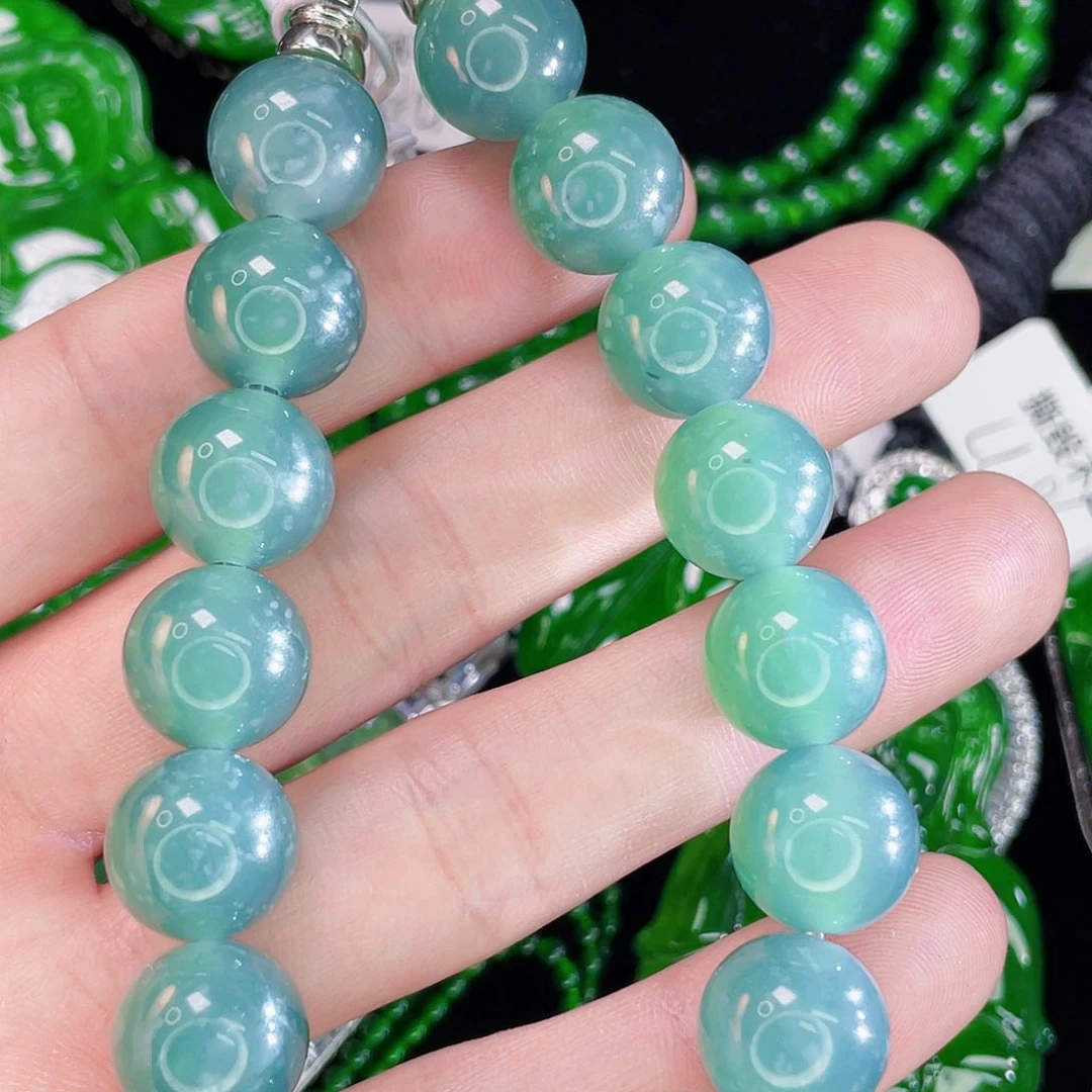 翡翠颈饰未镶嵌16，