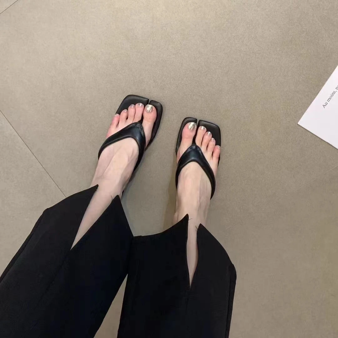 【薇薇绮】粗跟分趾人字拖鞋夏季凉拖凉鞋方头 X03210