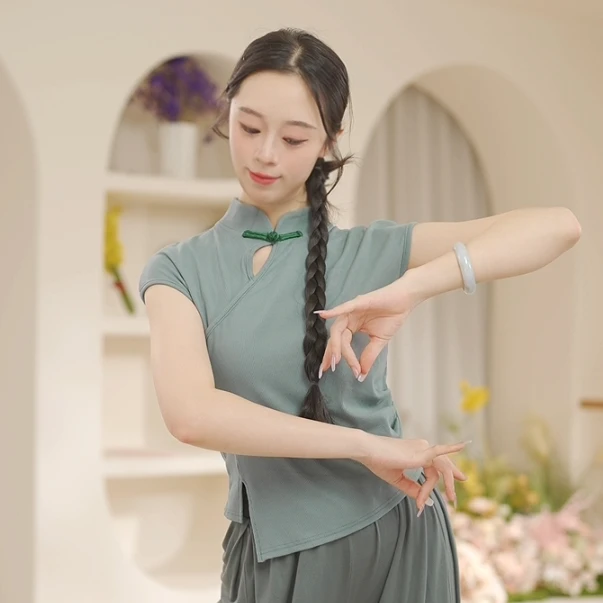 3381 D古典舞盘扣上衣旗袍领短袖舞蹈服现代舞形体服显瘦练功服