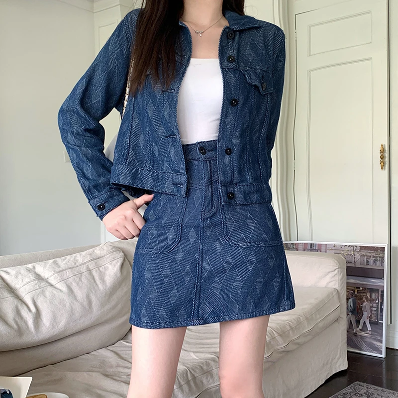 Q18699大码女装2025春季新款时尚韩版牛仔外套高腰显瘦短裙套装