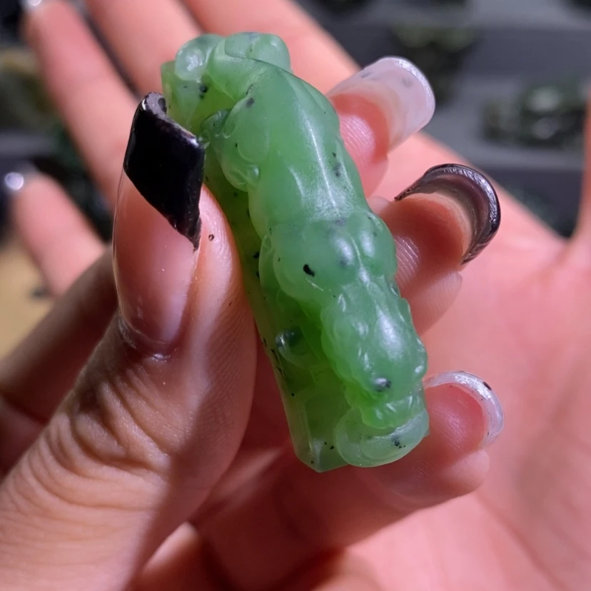 【闪购商品】和田玉颈饰未镶嵌芹*