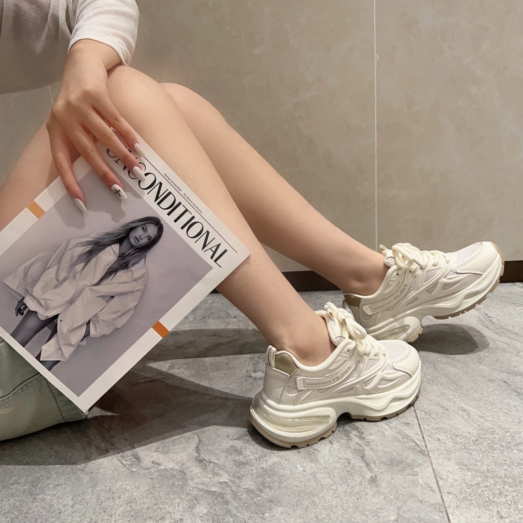 这种老爹鞋真的好显脚小啊~高级感时尚百搭休闲鞋ins潮M9068