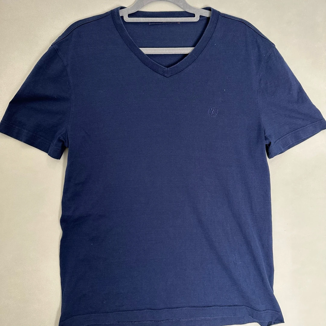 99新 LouisVuitton/路易威登 S码蓝色V领短袖/95新/xjm04968
