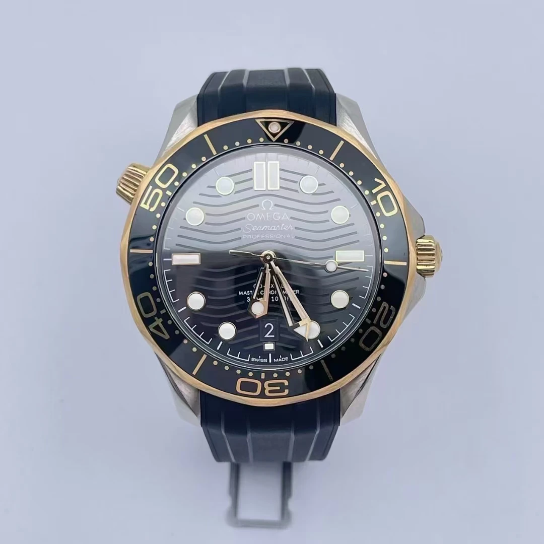 95新 Omega/欧米茄 欧米茄海马300间黄金210.22.42.20.01.001/单