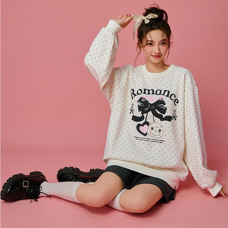 B.Duck小黄鸭2025早春新款蝴蝶结波点印花甜美宽松圆领卫衣女