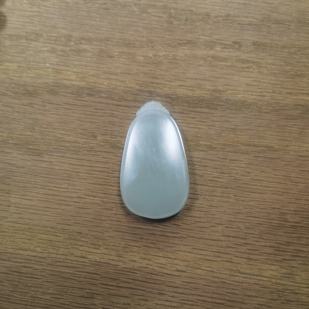 新疆和田玉青白平安无事牌