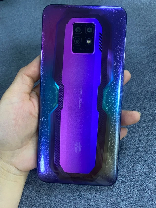 99新 红魔 7pro12+256G赛博霓虹原装二手机