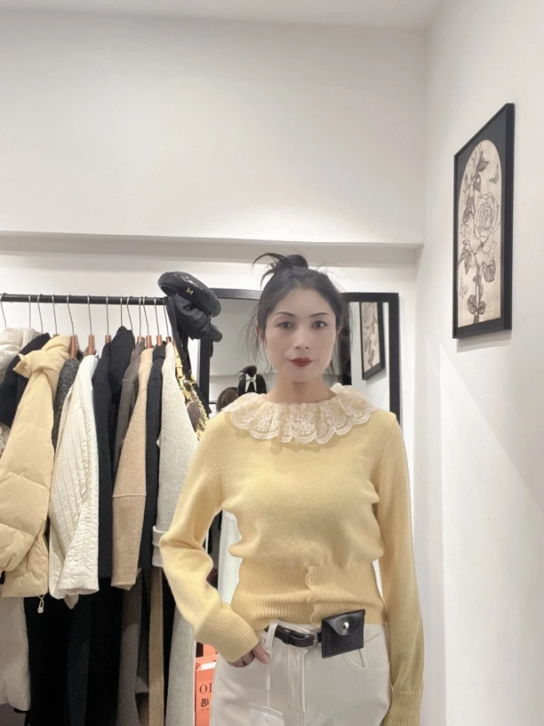 网纱翻领针织打底衫