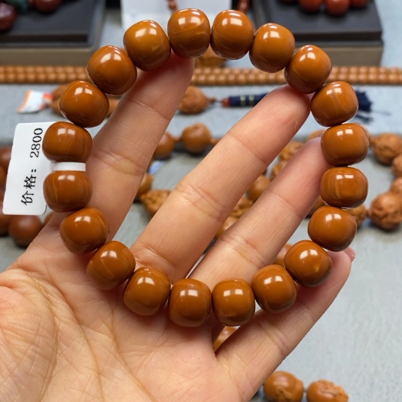 【闪购商品】橄榄核核雕曾**为