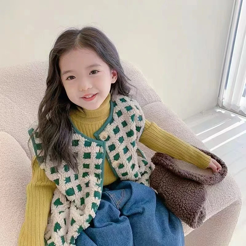 26018方格羊羔马甲洋气女童马甲加绒秋冬