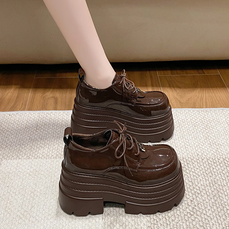 英伦小皮鞋女秋冬加绒2024爆款漆皮小个子厚底乐福鞋10cm增高女鞋