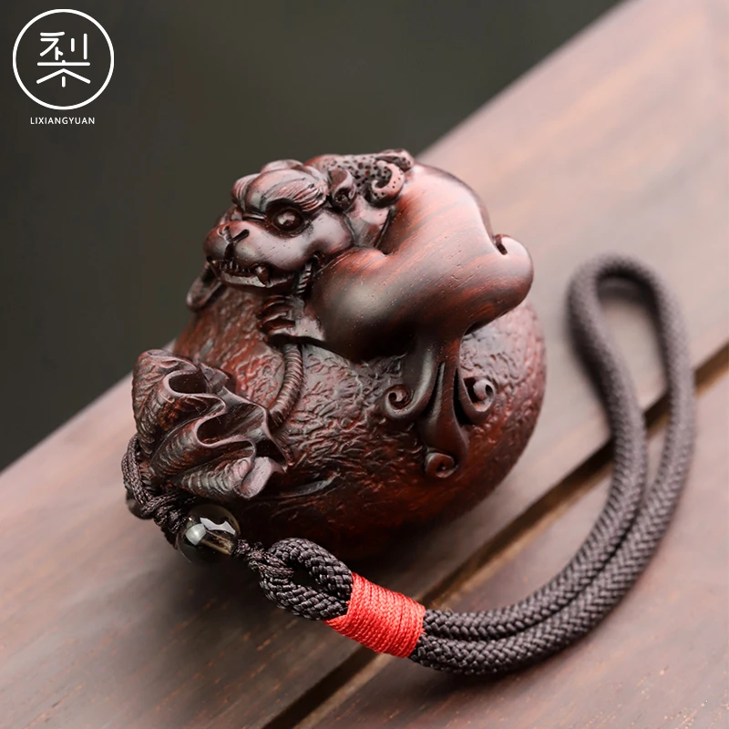 梨香院 貔貅钱袋手把件 印度小叶紫檀木男士手上盘玩文玩把玩物件