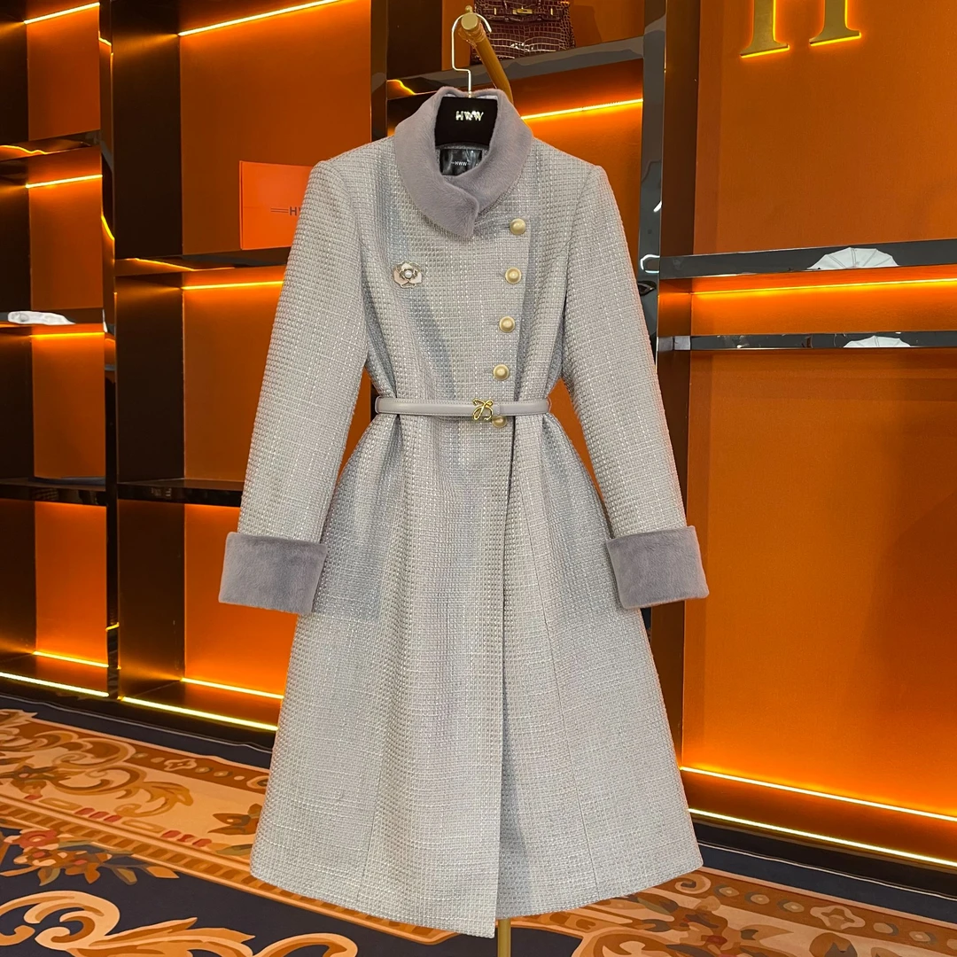 90白鹅绒(袖子有绒)英伦潮流时尚气质收腰鹅绒服DHZZR407774