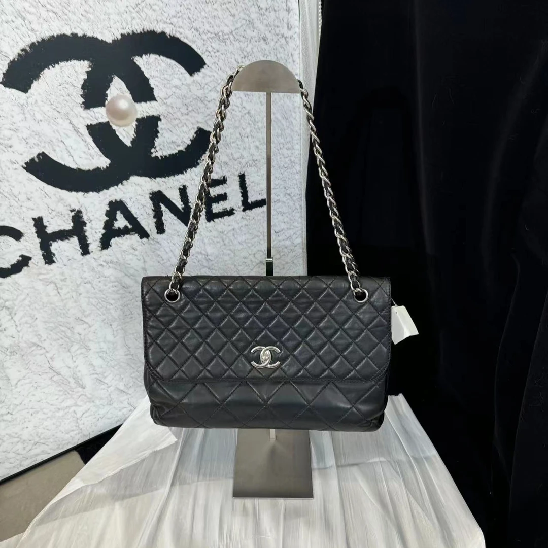 95新 Chanel/香奈儿 坤球奢选 香奈儿中古翻盖斜跨包14开