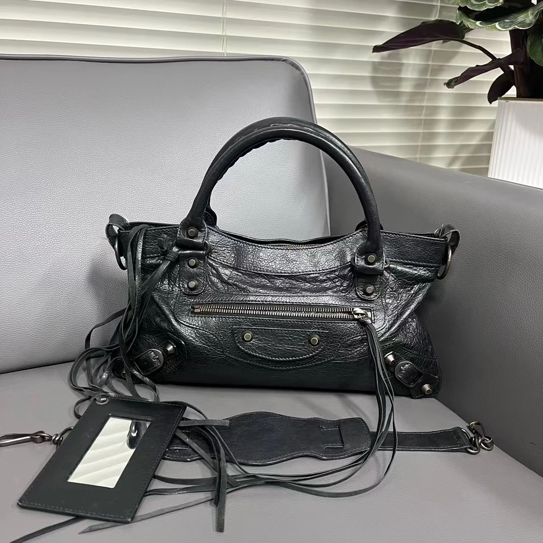 95新 Balenciaga/巴黎世家 坤球奢选 巴黎世家小号机车斜挎包