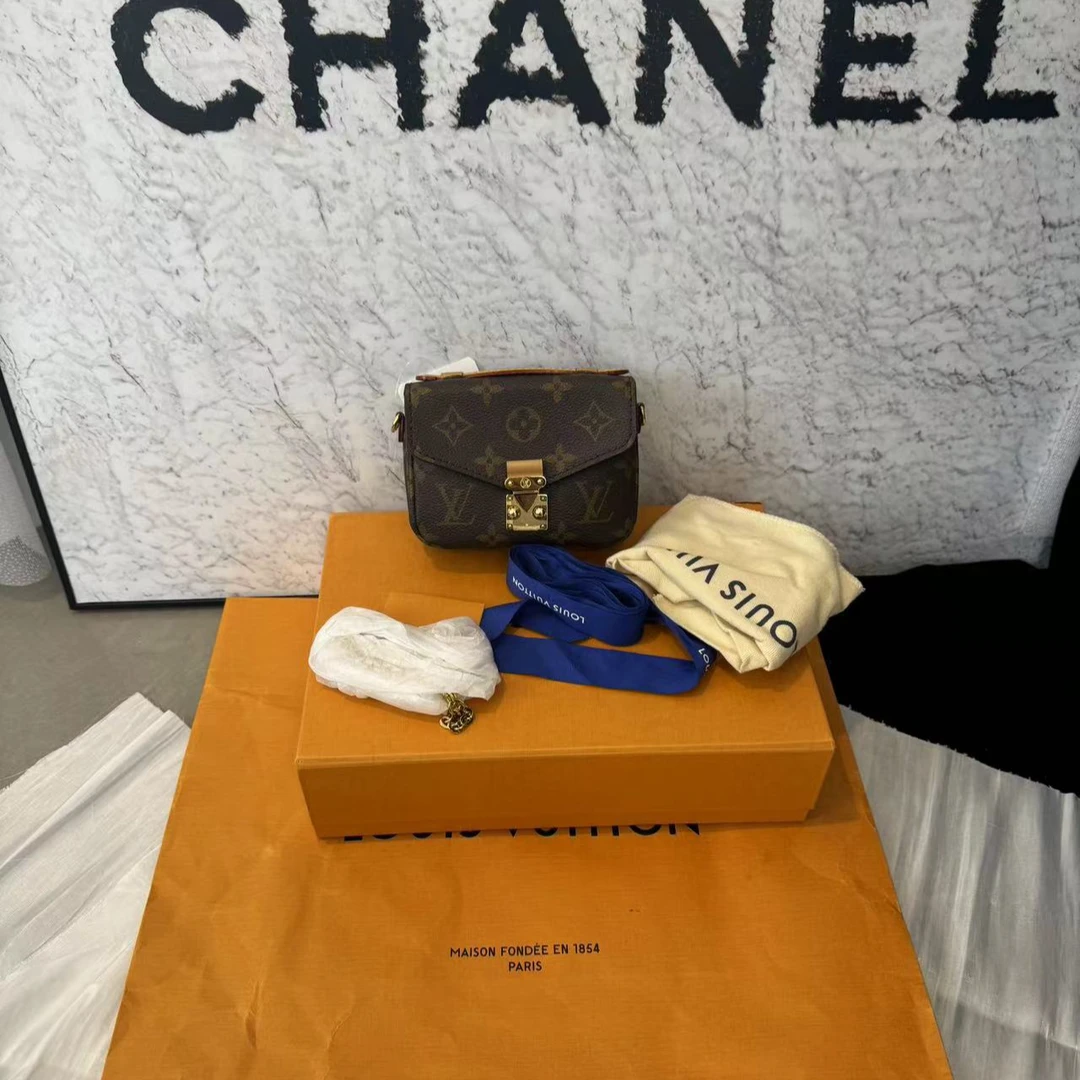 95新 LouisVuitton/路易威登 坤球奢选 lv mini邮差包斜挎包