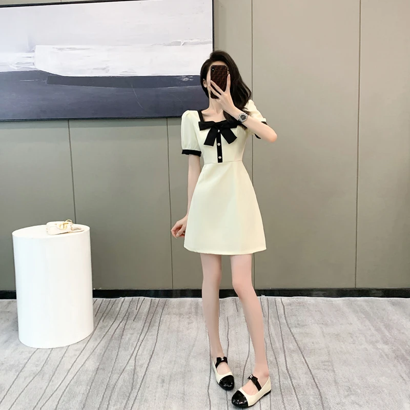 法式小清新连衣裙2024夏季新款优雅气质淑女名媛小香风设计感女裙