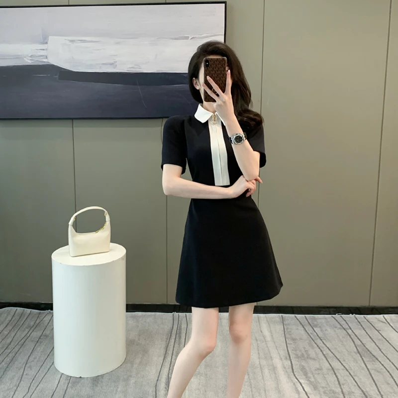 法式赫本风气质名媛polo领连衣裙女夏季新款收腰显瘦a字小黑裙子