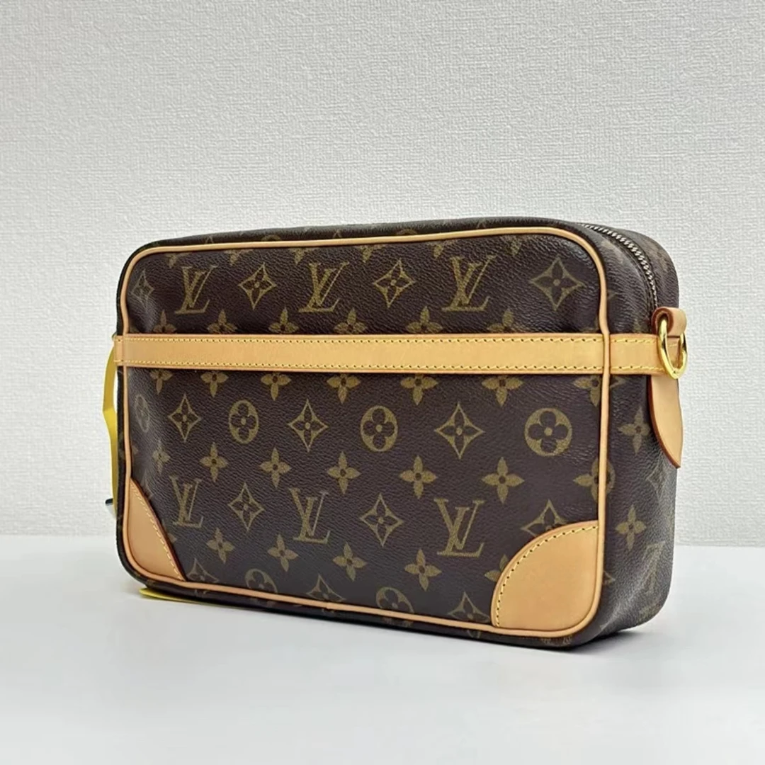 95新 LouisVuitton/路易威登 【诗诗】横版相机中换配皮/BG22018057
