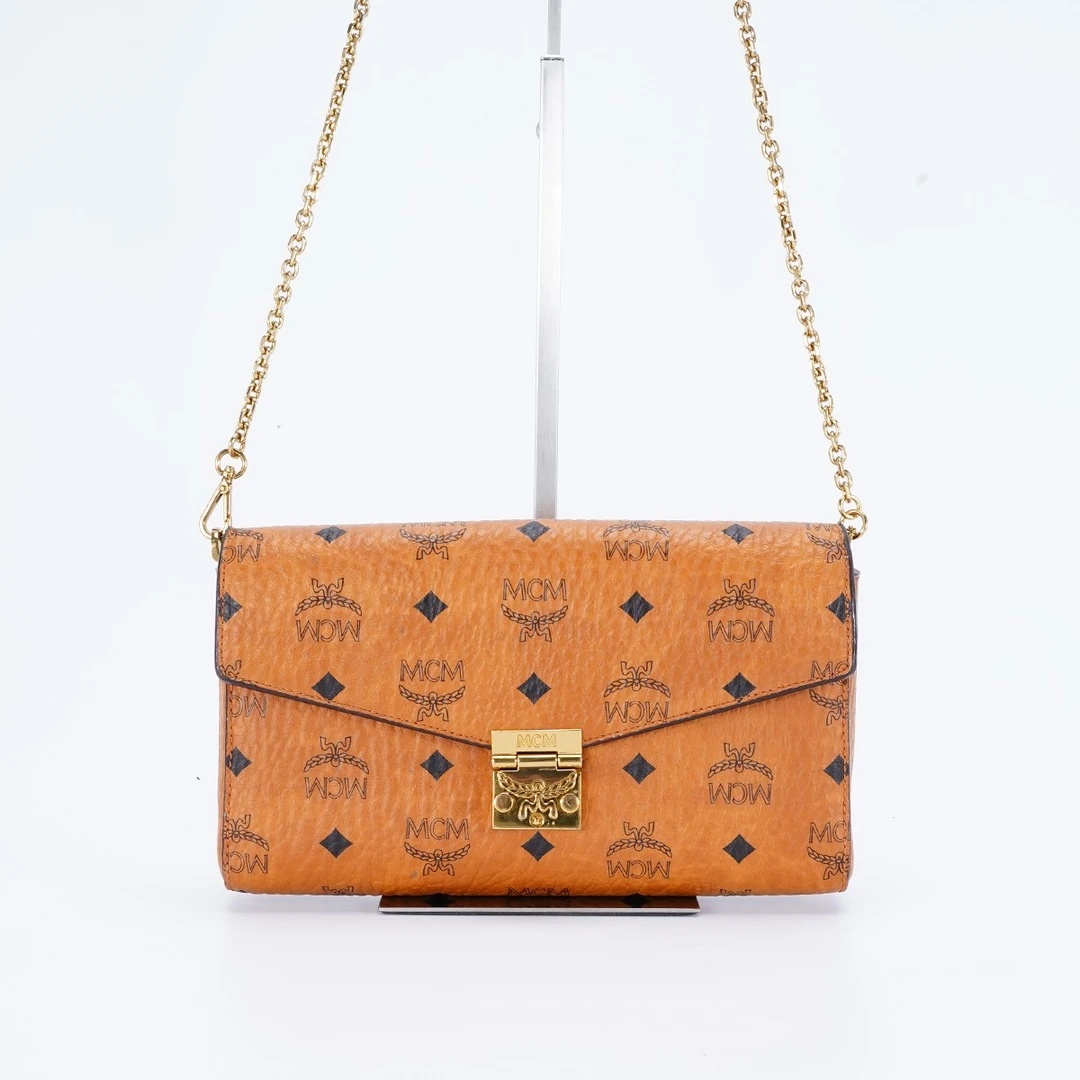95新 MCM   【桔夕静文】 MCM 链条包中号新款 /BG22000056