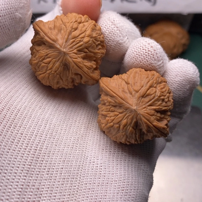 【闪购商品】文玩核桃吊坠