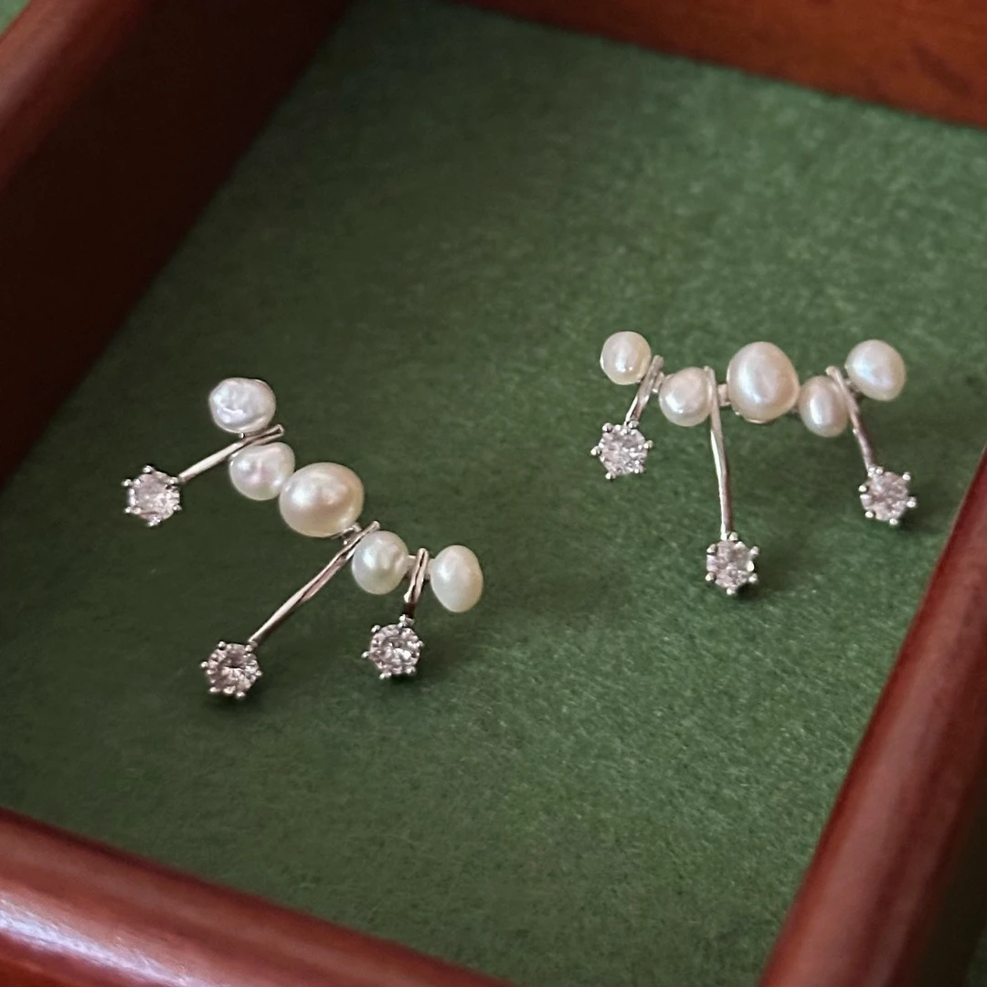 铜合金合成锆石耳饰 E0407 时尚甜美流星耳环简约小众精致设计感