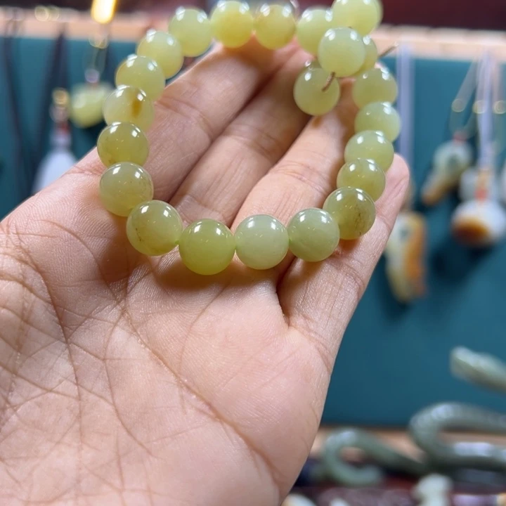 和田玉手串未镶嵌