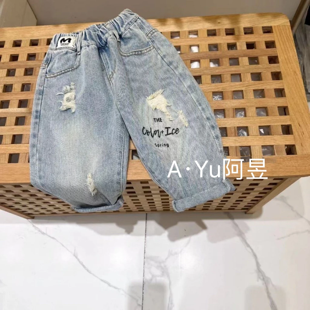 儿童牛仔裤时尚休闲