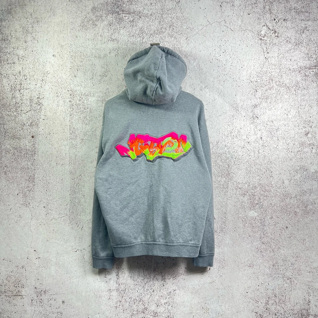 全新存放品/路易威登 立体logo 灰色拉链卫衣 / L码 / 2477