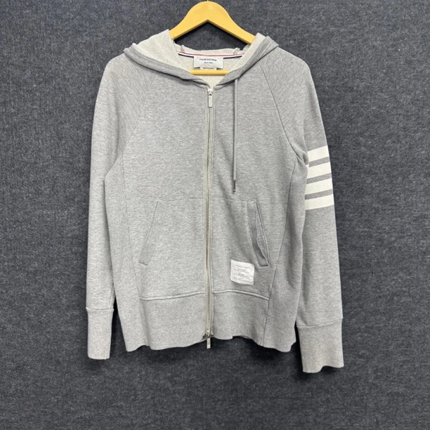 【95新】Thom Browne tb 经典四杠连帽长袖拉链卫衣 灰色/ 2码