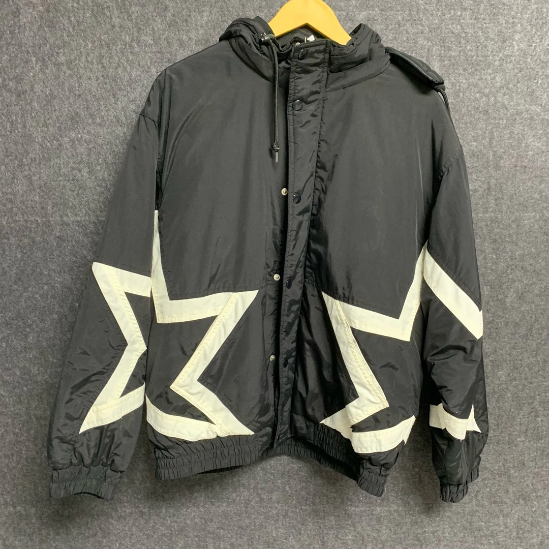 Supreme 星星图案背后大logo棉服 S码/9新/公价3199/无配件