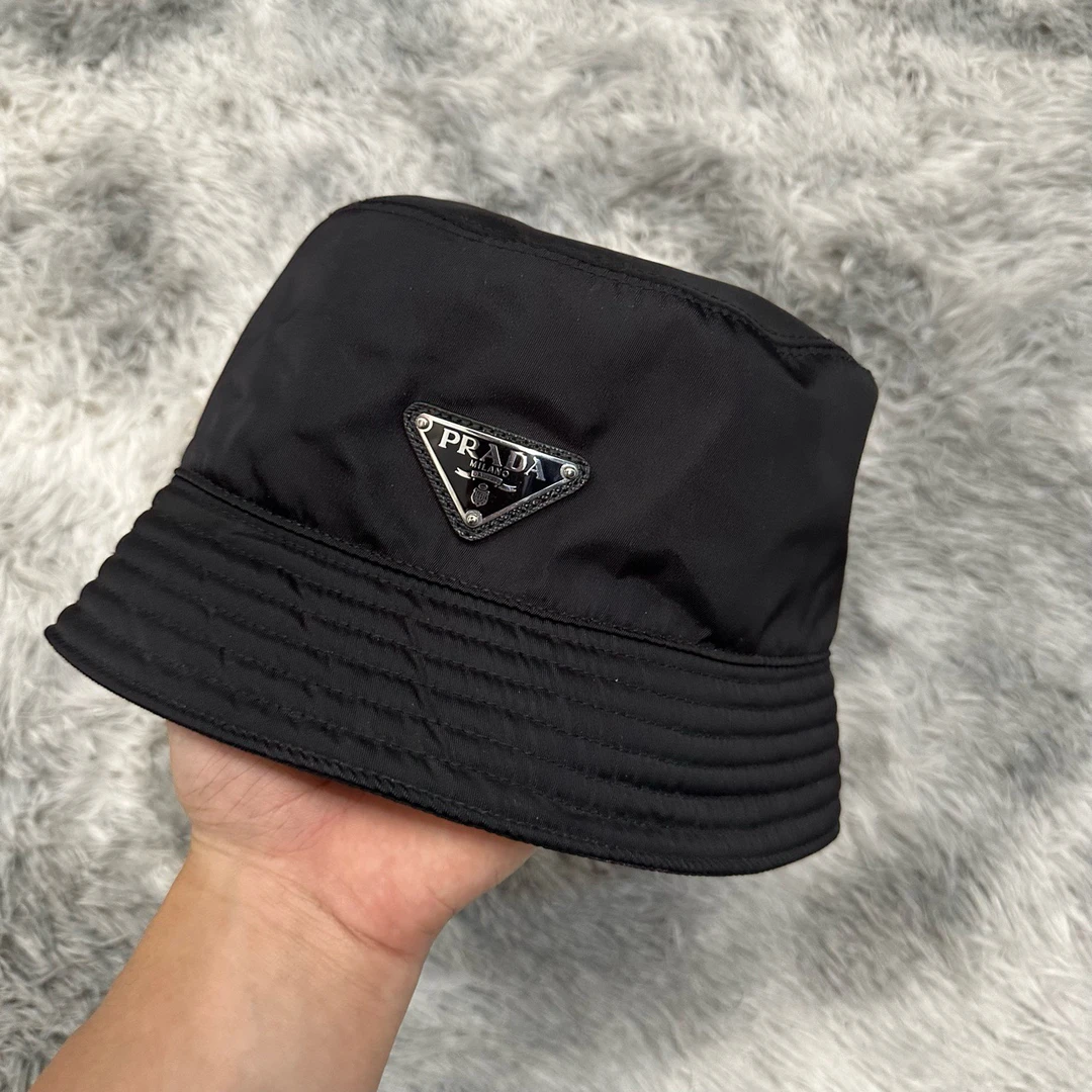 【99新】prada 渔夫帽 黑色 / M码/ 公价3000