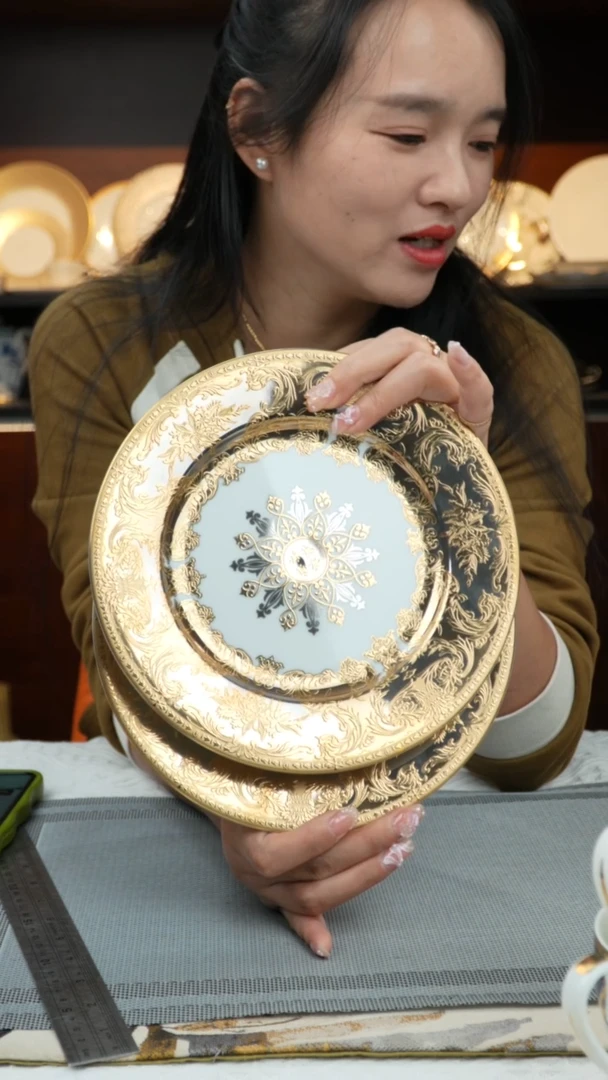 【闪购商品】瓷摆件8英寸平盘 买一送一 福利暇