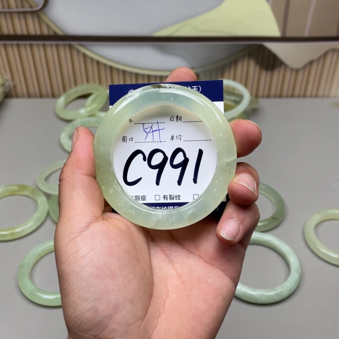 岫玉手镯手镯未镶嵌