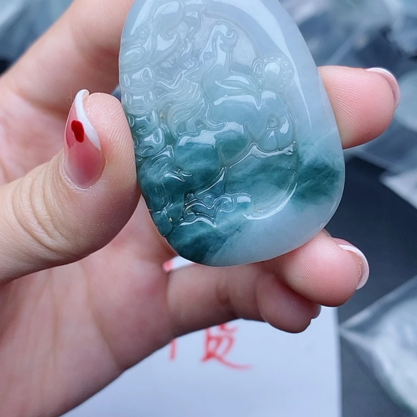 【闪购商品】翡翠颈饰未镶嵌