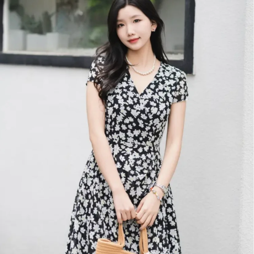 GIRDEAR/哥弟1500347新款夏季时尚法式收腰气质A字复古女士碎花裙
