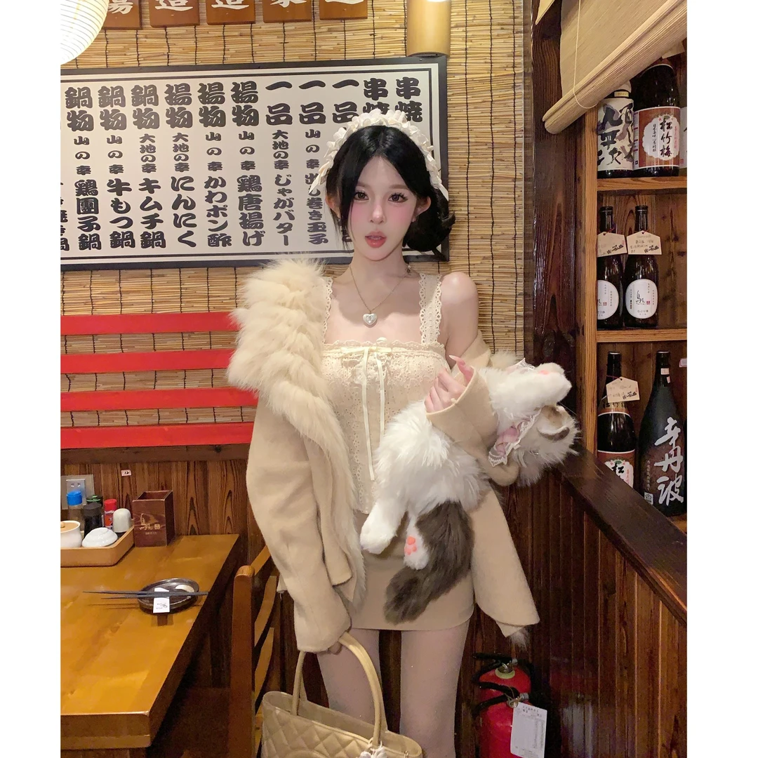 【初代甜妹】法式甜美少女性感蕾丝吊带上衣绝美包臀裙毛毛外套套装