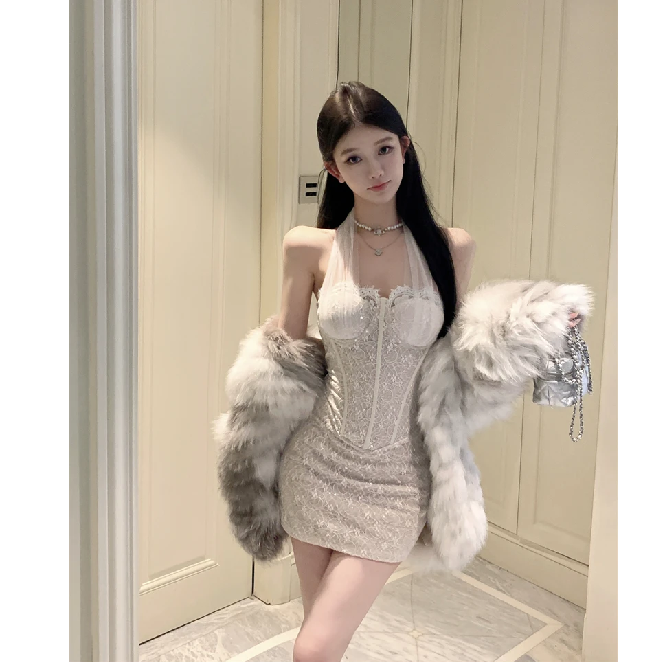 性感辣妹蕾丝边挂脖吊带连衣裙女秋季时尚优雅绝美显瘦包臀短裙子