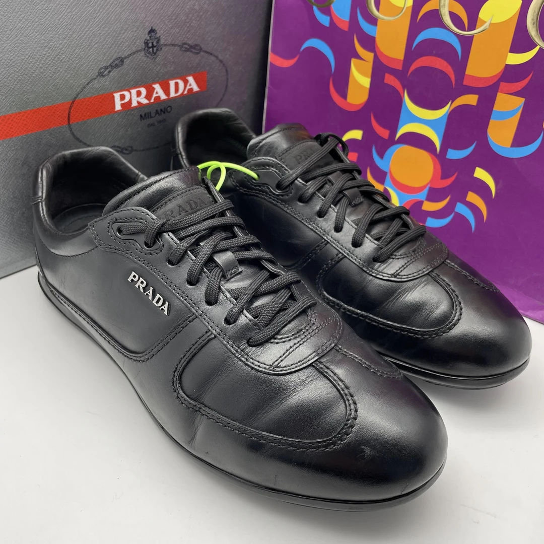 Prada/普拉达/40欧码/二手男款黑色银标舒适休闲低帮德训鞋/95新